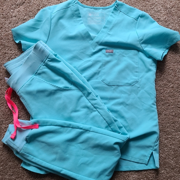 Figs Other - FIGS XS Neon Blue Catarina & XSP Jogger Scrub Set